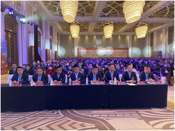 ��¹�ҵ20�����죺20�����ͬ�� 100����ҫչ��